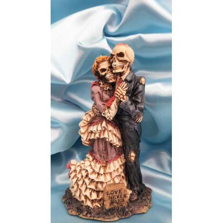 PAREJA DE NOVIOS ESQUELETOS