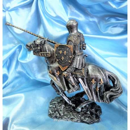CABALLERO TEMPLARIO CON LANZA