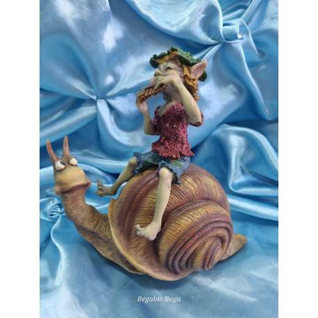 PIXIE SOBRE CARACOL