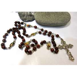 ROSARIO DE MADERA CON VIRGENES ESPAÑOLAS