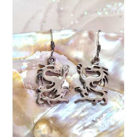PENDIENTE DRAGON DE PLATA