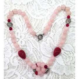 COLLAR DE CUARZO ROSA