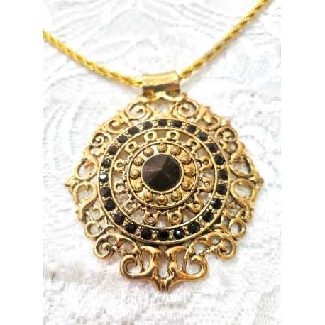 COLGANTE CON CADENA VINTAGE