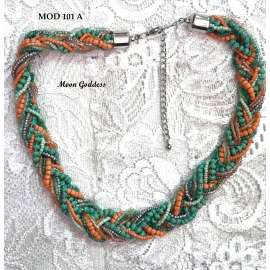 COLLAR DE PERLAS DORADAS DE BISUTERIA