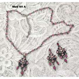 CONJUNTOS DE GARGANTILLA Y PENDIENTES DE CRISTAL