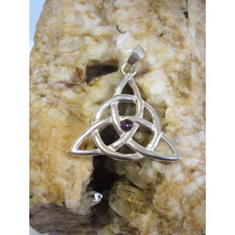 TRIQUETA CELTA DE PROTECCION-PETER STONE