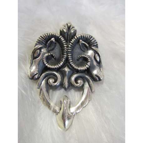 COLGANTE ASATRU CABEZAS DE CARNERO