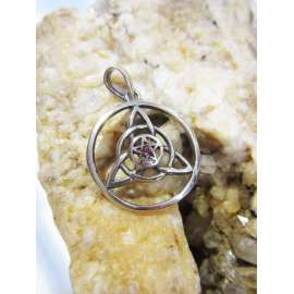 TRIQUETA CELTA DE PROTECCIÓN